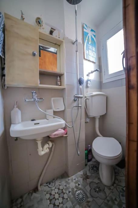 Auntie Katie'S House Apartment Giannades Ngoại thất bức ảnh