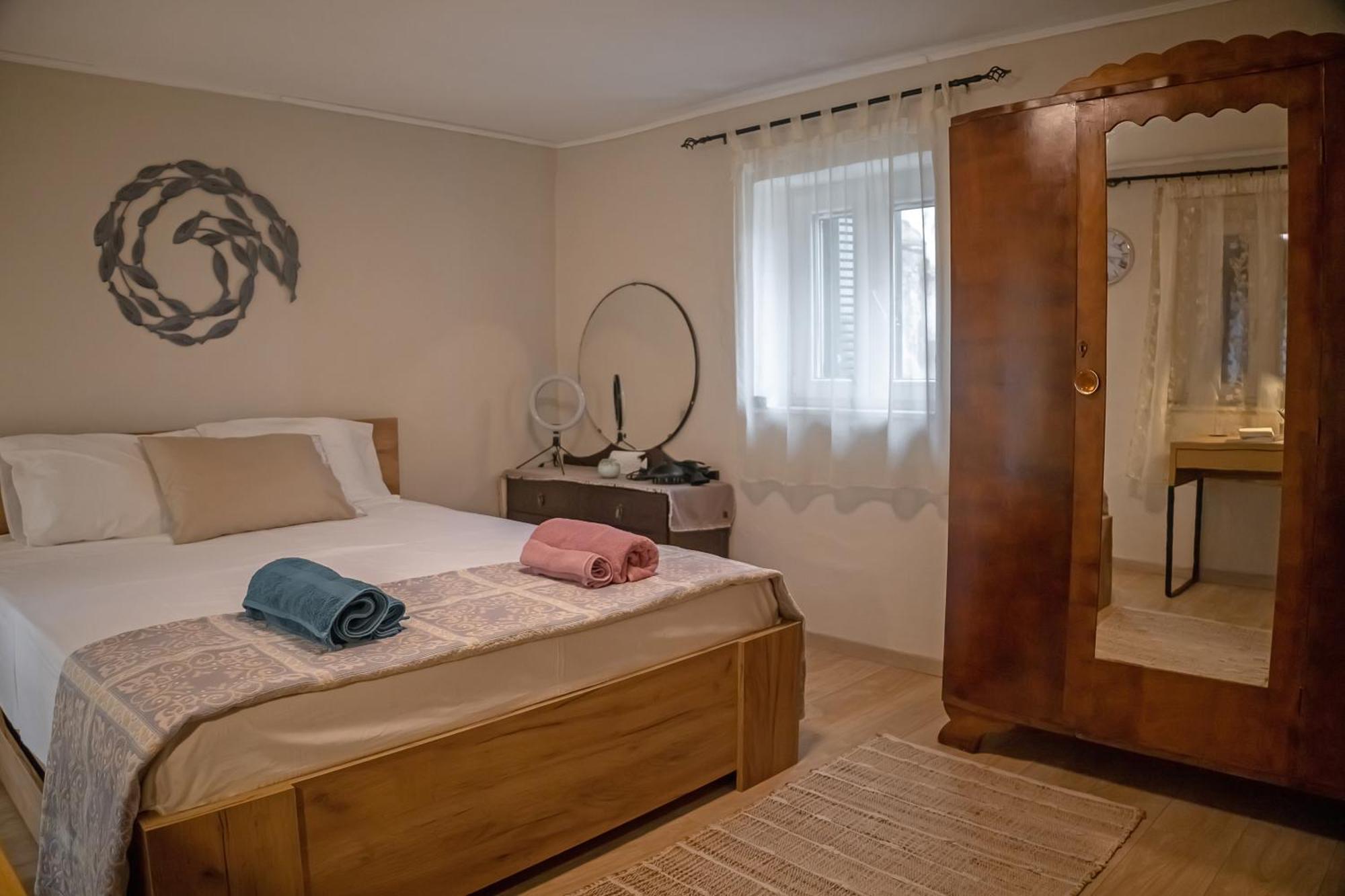 Auntie Katie'S House Apartment Giannades Ngoại thất bức ảnh